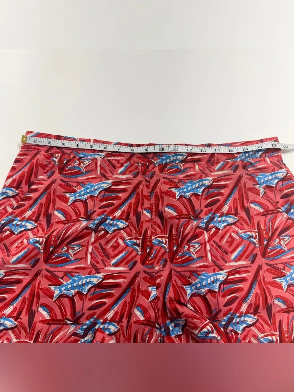 Vineyard Vines Chappy Fish Print Swim Trunks S Red